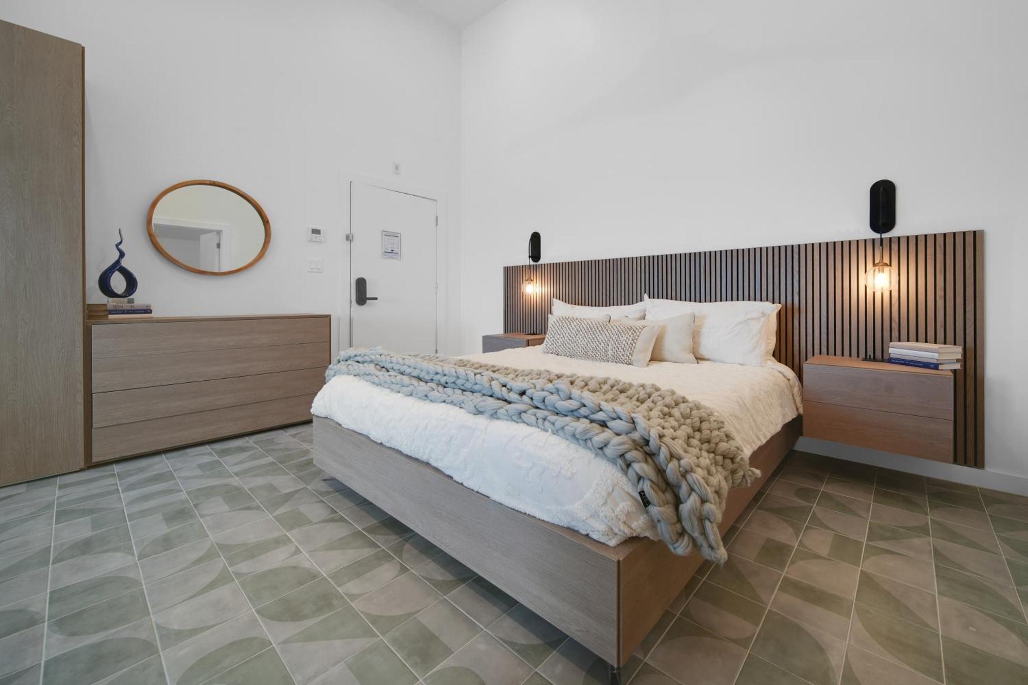 Cobalt Coast Resort West Bay Extérieur photo