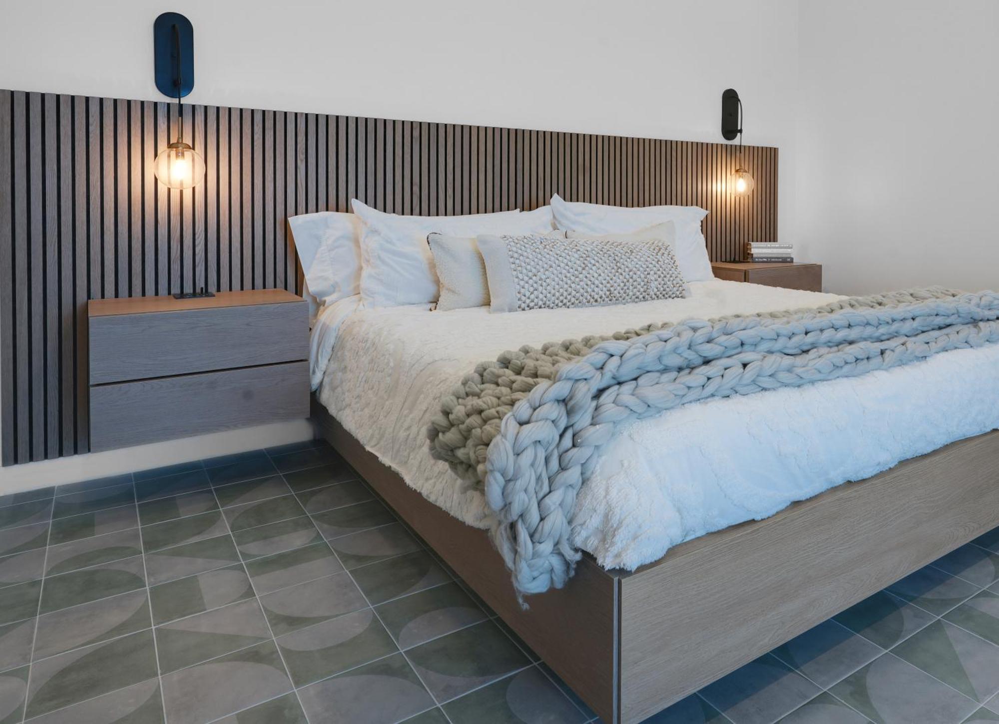 Cobalt Coast Resort West Bay Extérieur photo